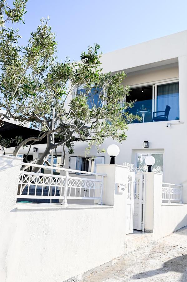 Residence By Georgia Studios Fira  Exteriér fotografie